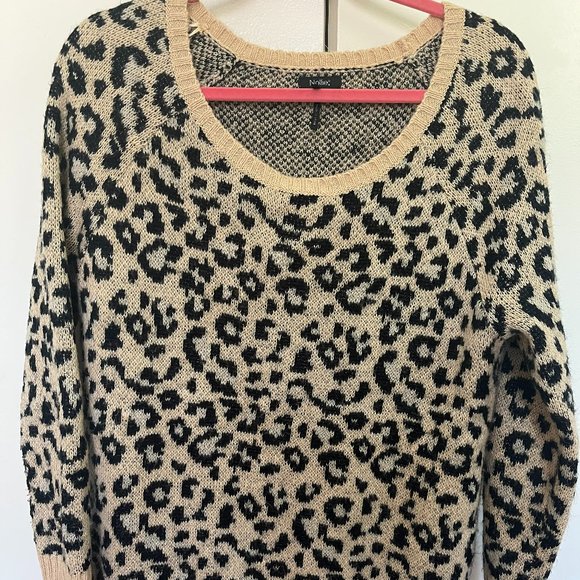 Cheetah Scoop Neck Sweater - Picture 1 of 2